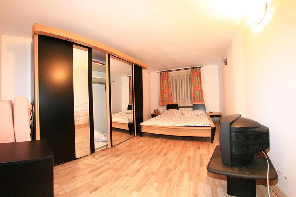 Cuibul Salamandrelor Hotel Sarmizegetusa Luaran gambar